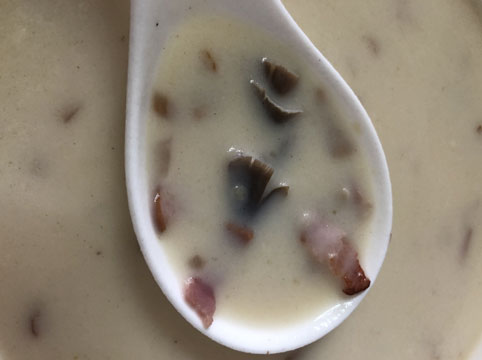 鸡纵菌奶油汤